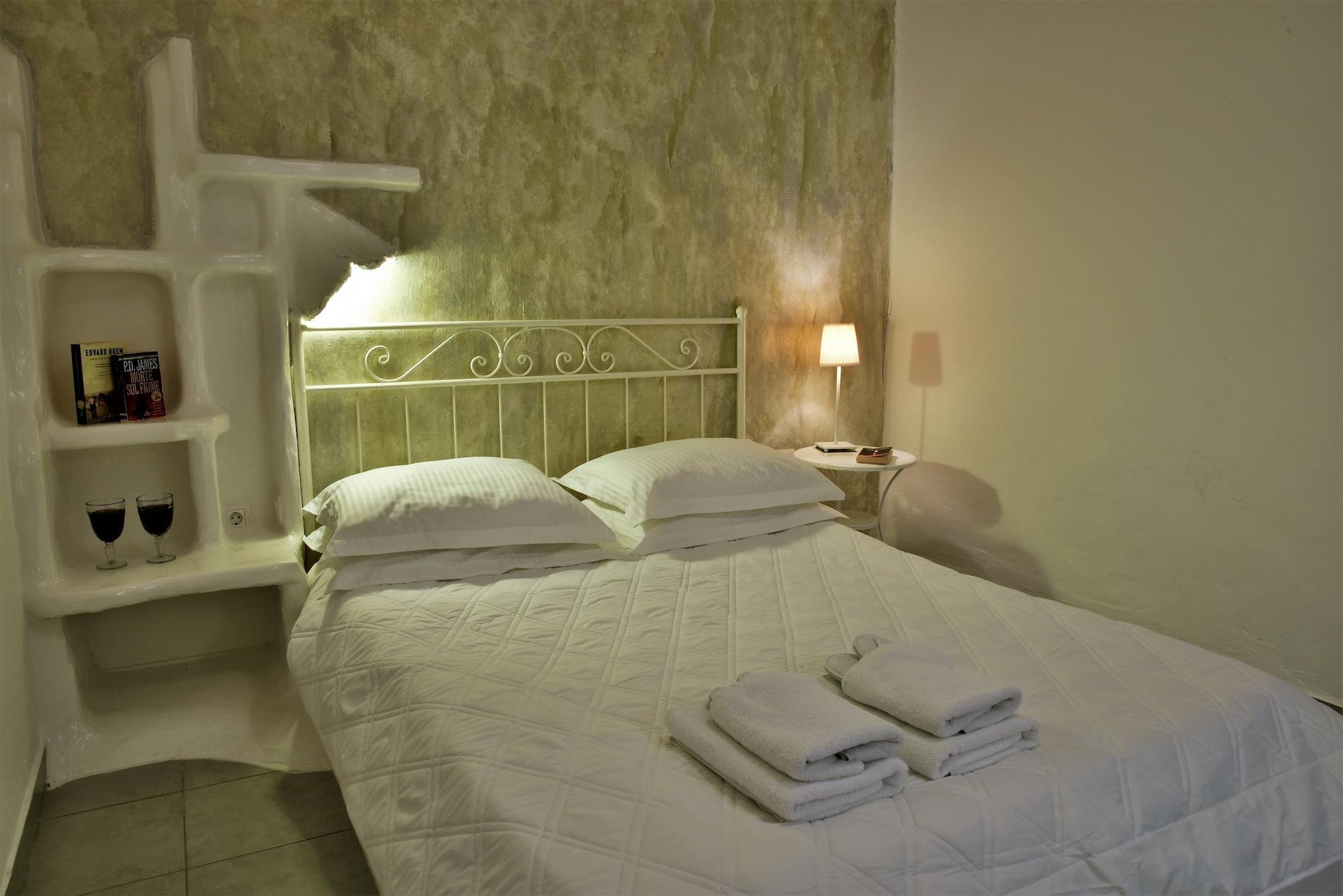 Hotel Adamas Extérieur photo