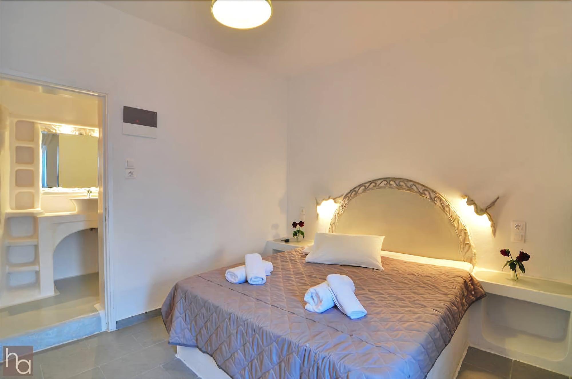 Hotel Adamas Extérieur photo