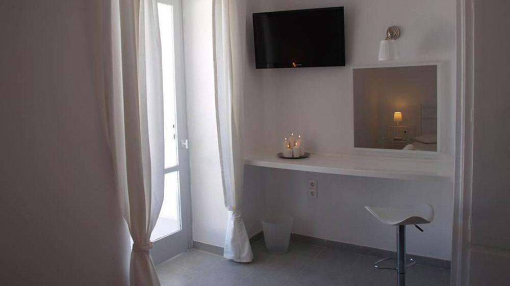 Hotel Adamas Extérieur photo